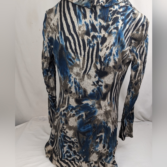Alberto Makali Front Ruffle Jacket w/Abstract Animal print Fabric.  Medium - Picture 7 of 10